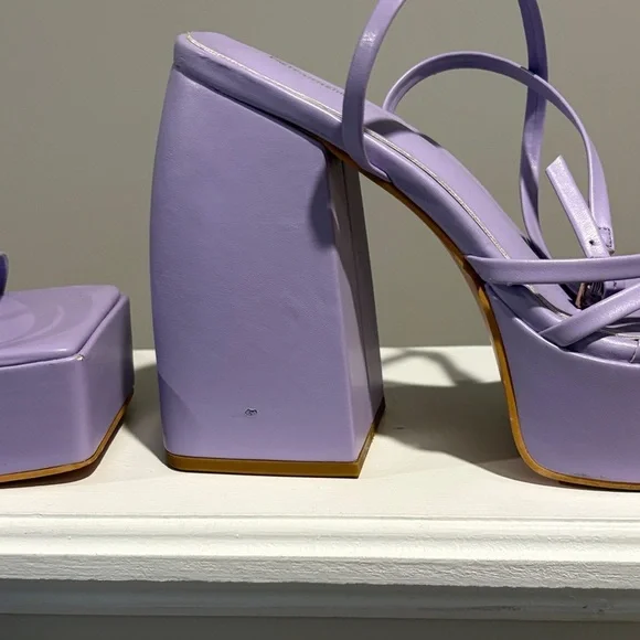 PrettyLittleThing Purple Platform Sandals - Picture 3 of 5